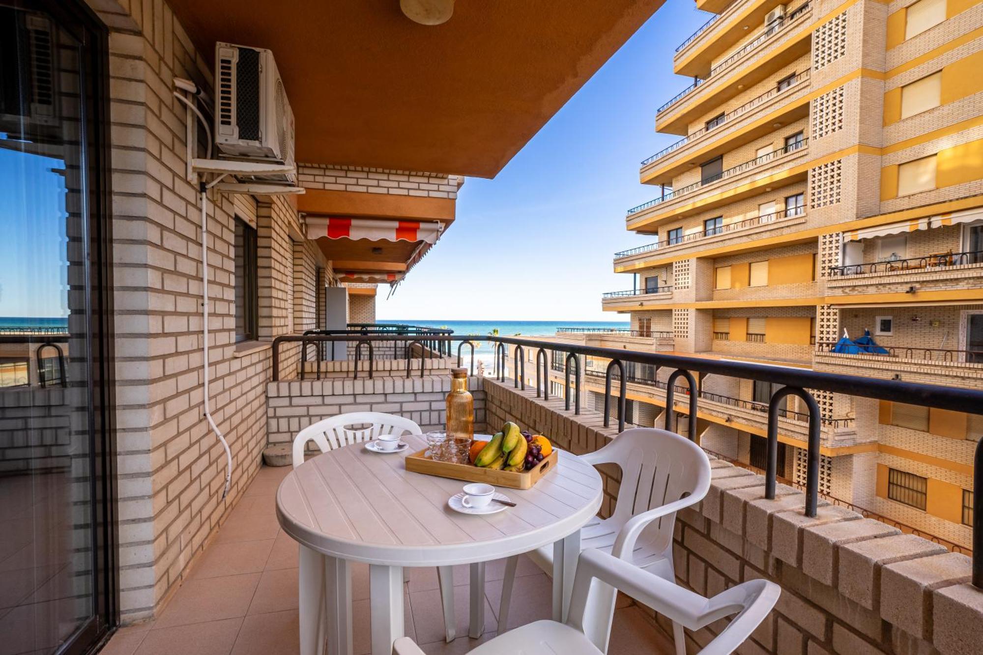 Bernat Vidaber Primera Linea Oropesa del Mar Exterior photo